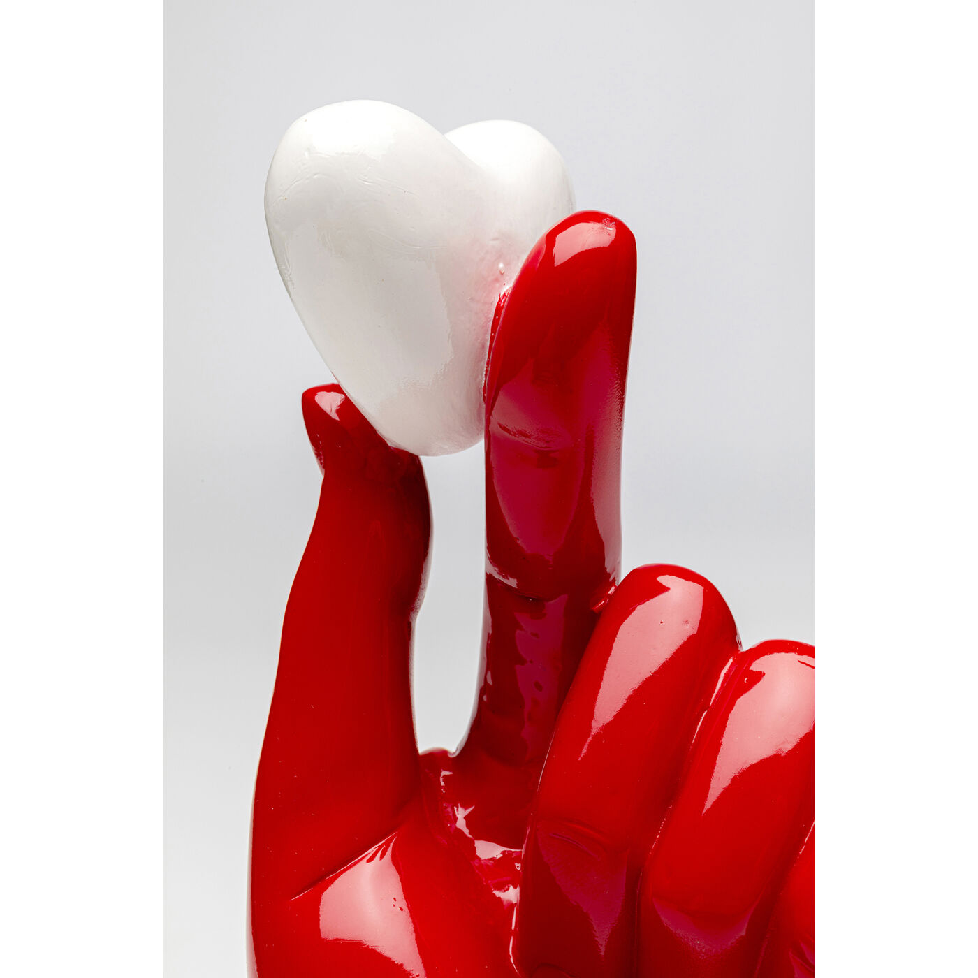 Фигура декоративная Holding Heart 26cm