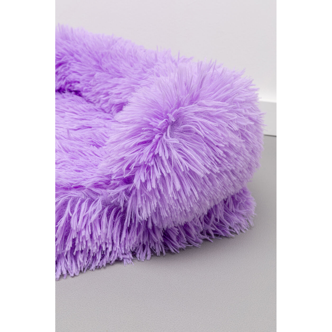 Лежанка Fluffy Purple