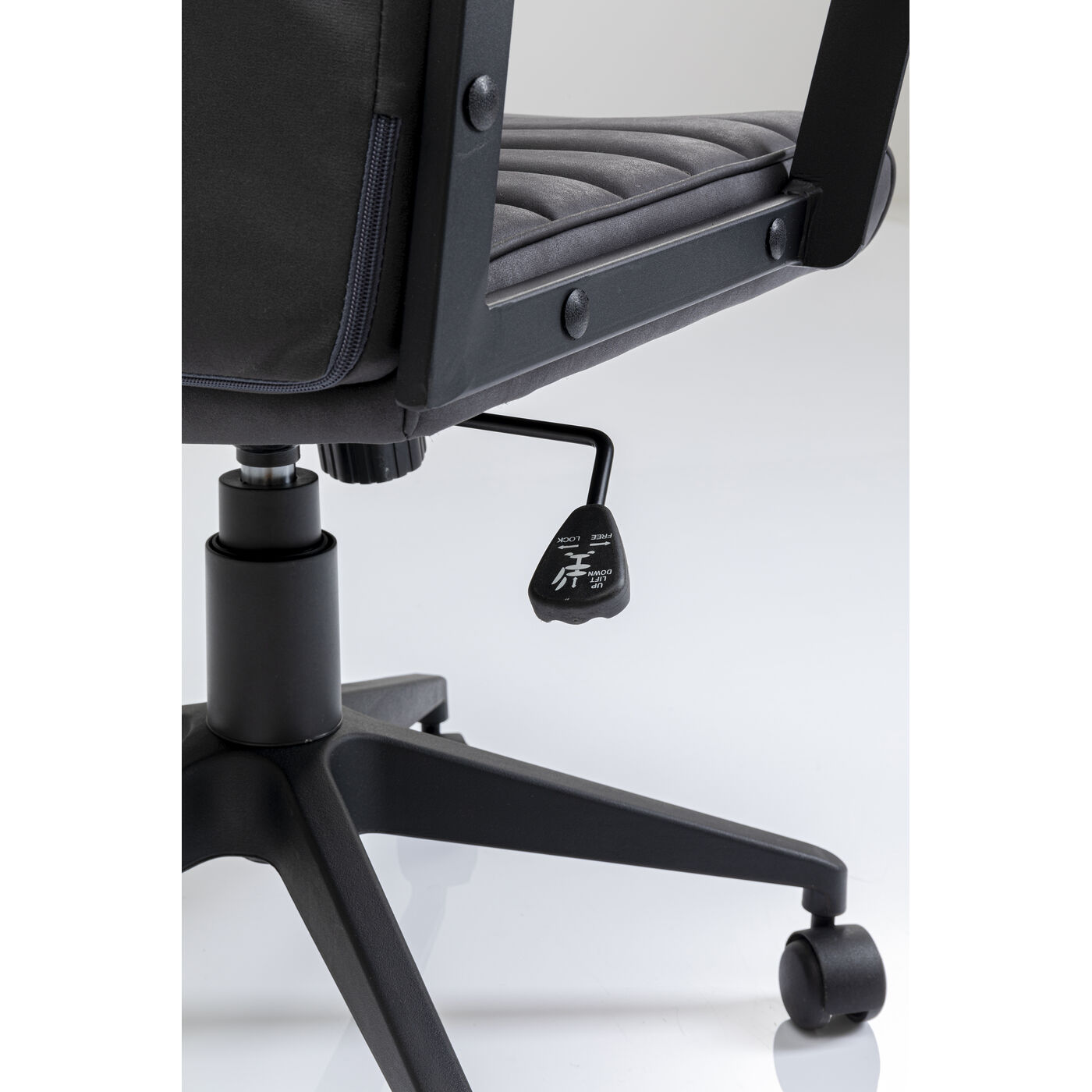 Стул офисный Labora High Noir